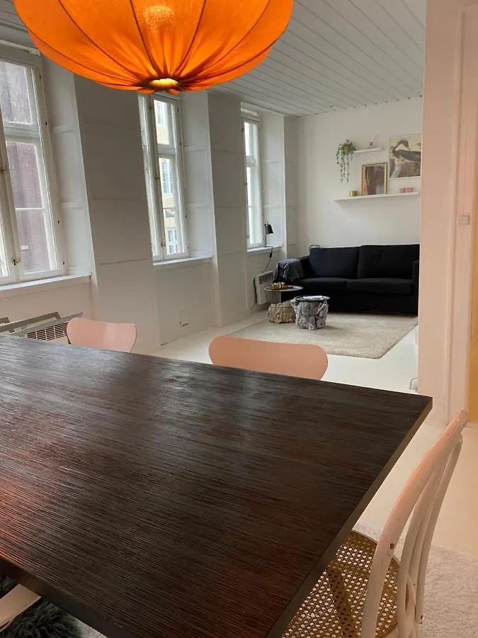 Ultra Central Location Copenhaga 0*,